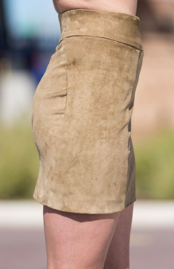 Shorty Skirt in Stretch Leather