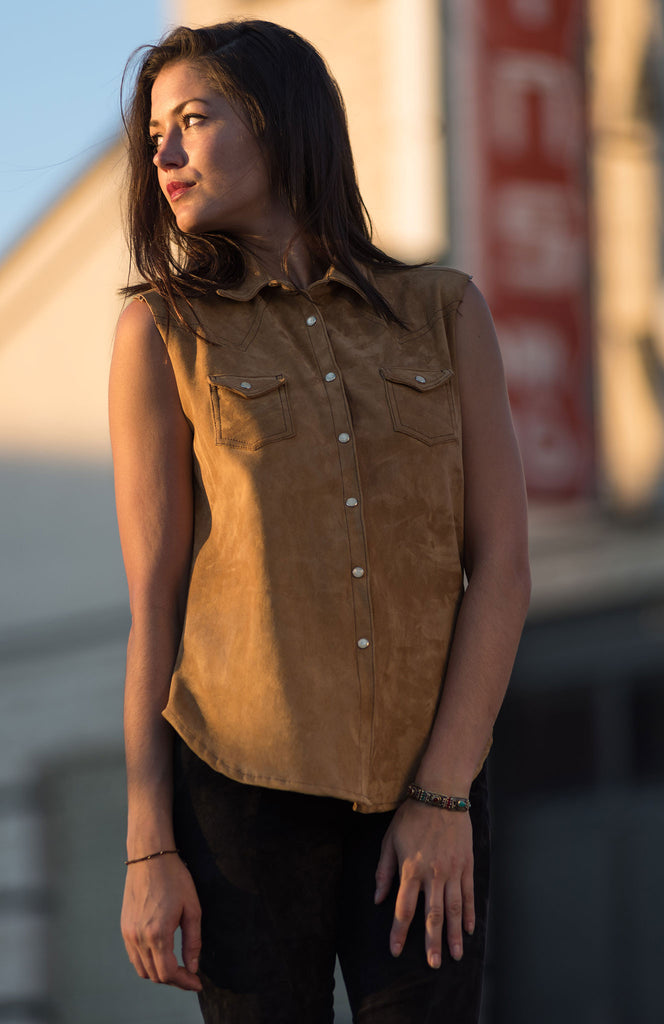 Ladies Sleeveless Pearlsnap